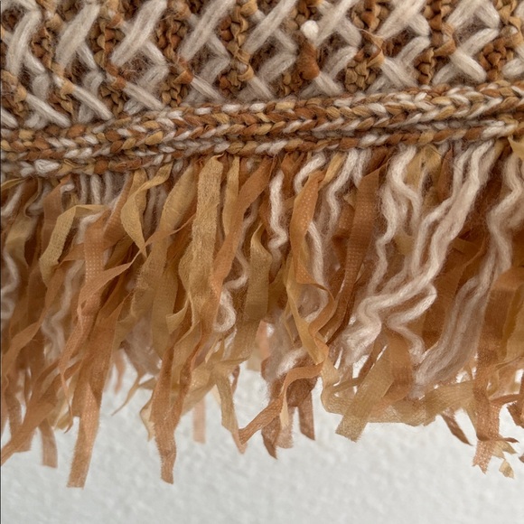 Anthropologie Cropped Turtleneck Tan Poncho Sweater One Size Fits Most Fringe - Picture 6 of 10